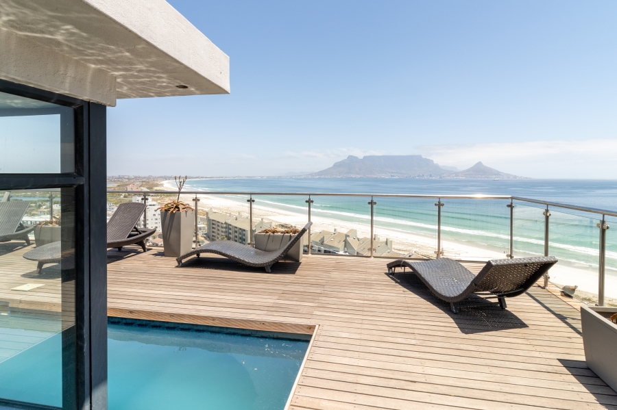 3 Bedroom Property for Sale in Bloubergstrand Western Cape